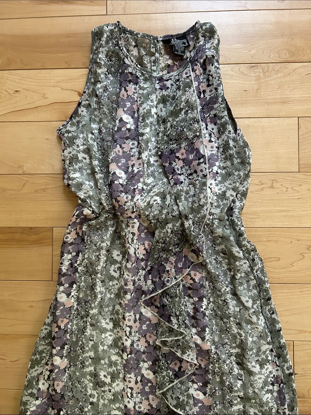 Angie Floral Sleeveless Dress in gray and Lavender